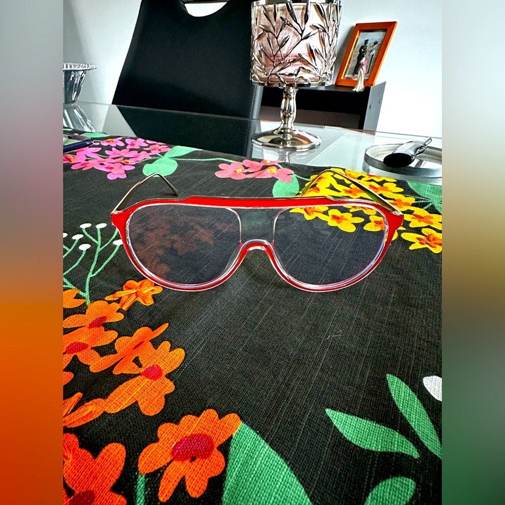 Clear Fashionable Frames w/Red Trim